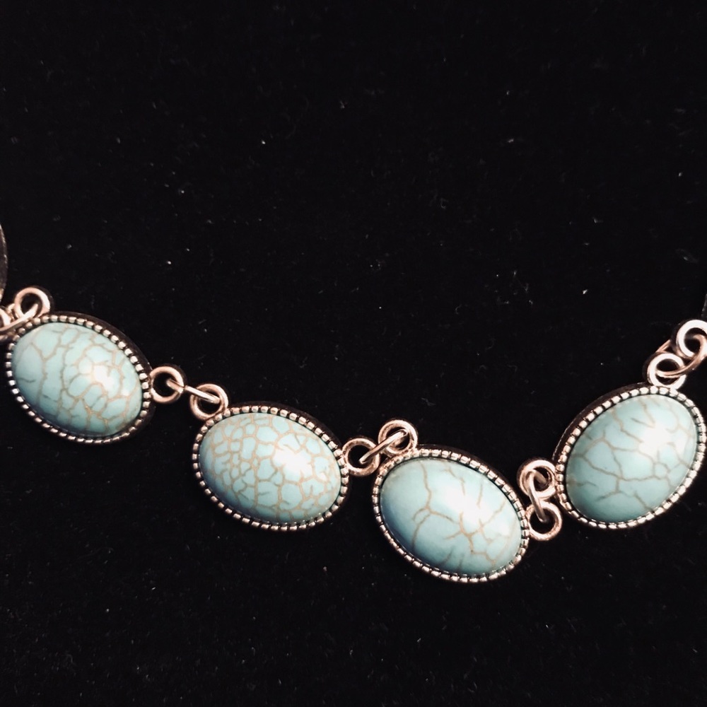 Necklace/Earrings